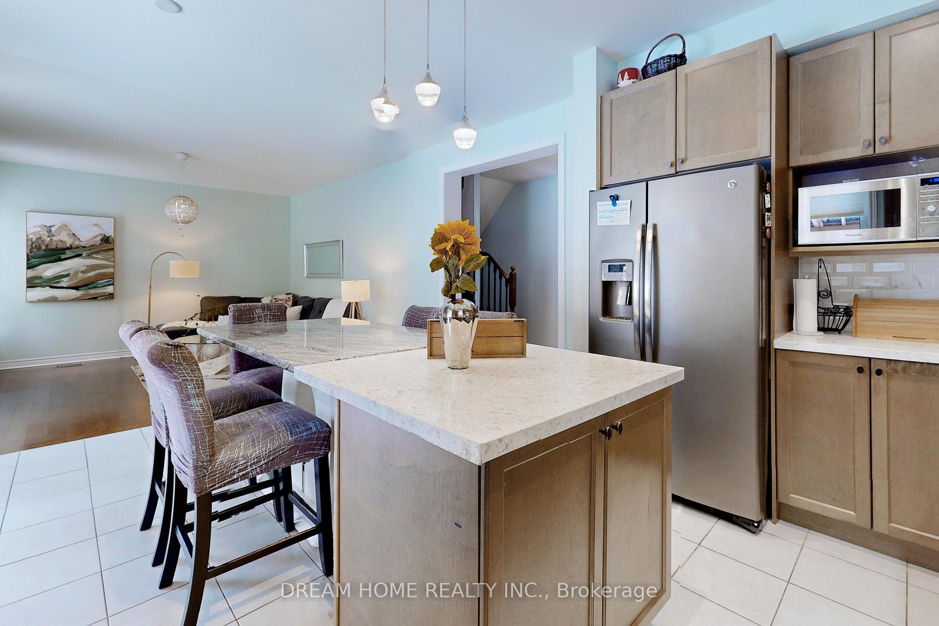 Photo 9 of 63 Murray Tabb Street, Clarington, Bowmanville — HOMEH
