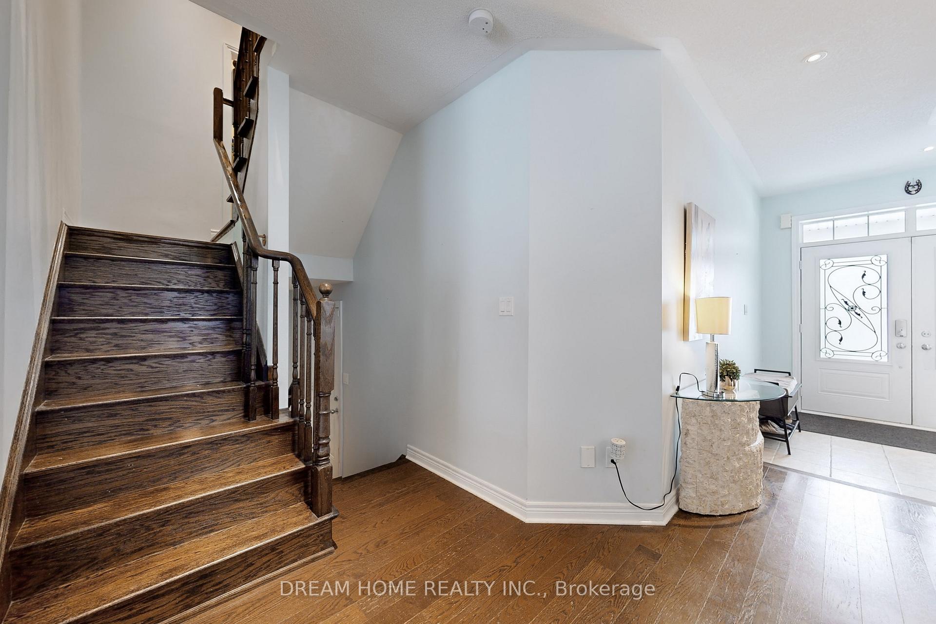 Photo 12 of 63 Murray Tabb Street, Clarington, Bowmanville — HOMEH