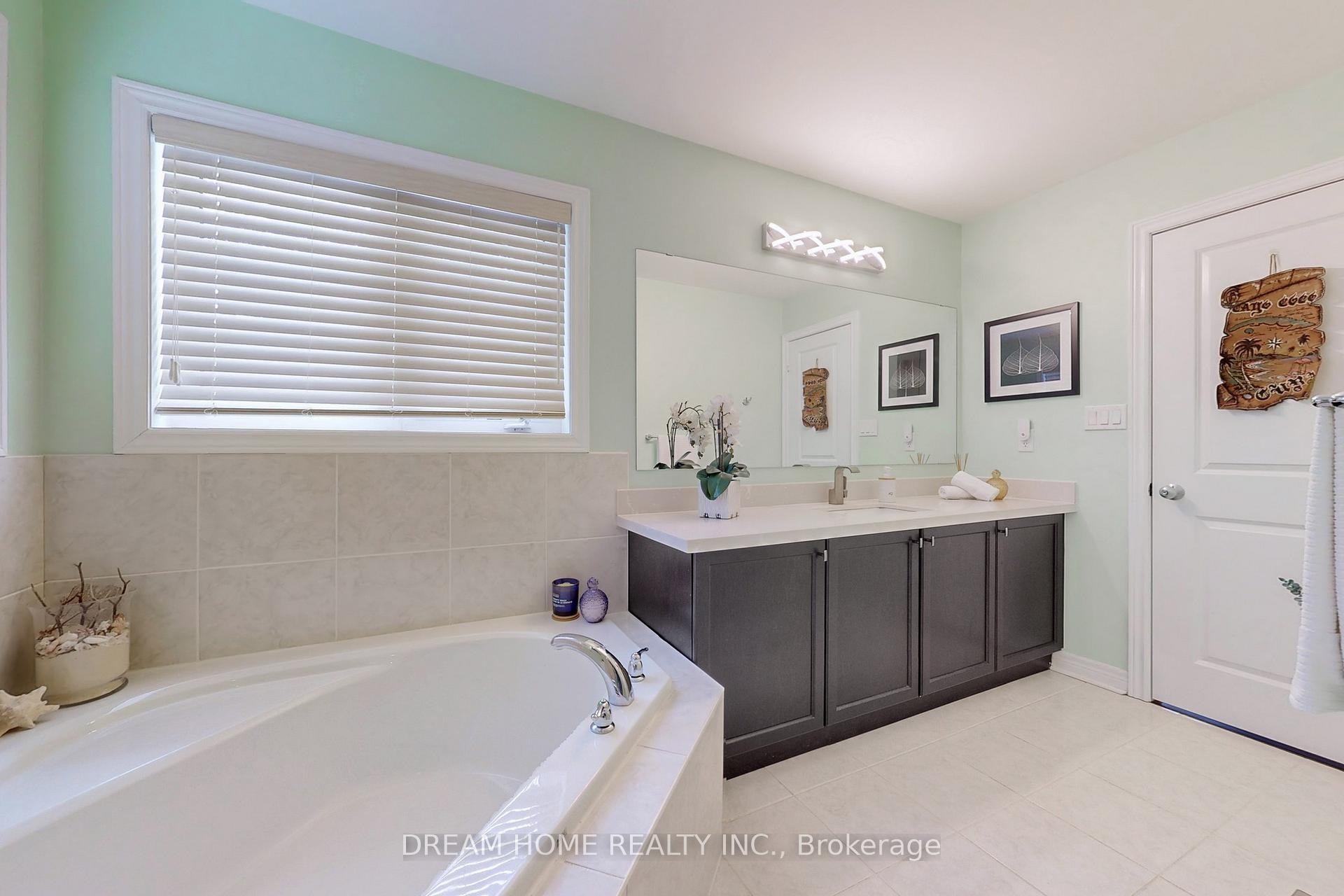 Photo 20 of 63 Murray Tabb Street, Clarington, Bowmanville — HOMEH