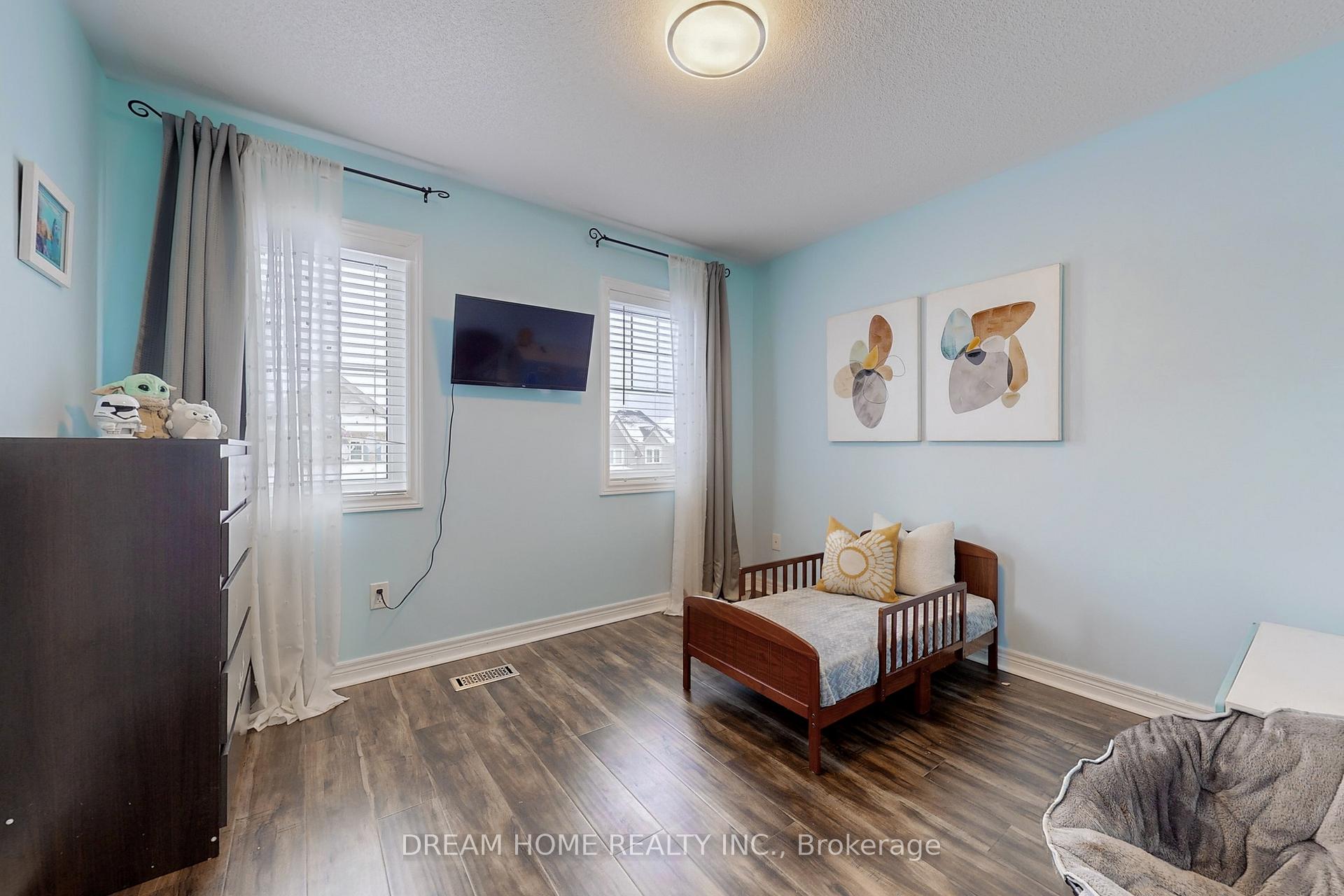 Photo 23 of 63 Murray Tabb Street, Clarington, Bowmanville — HOMEH