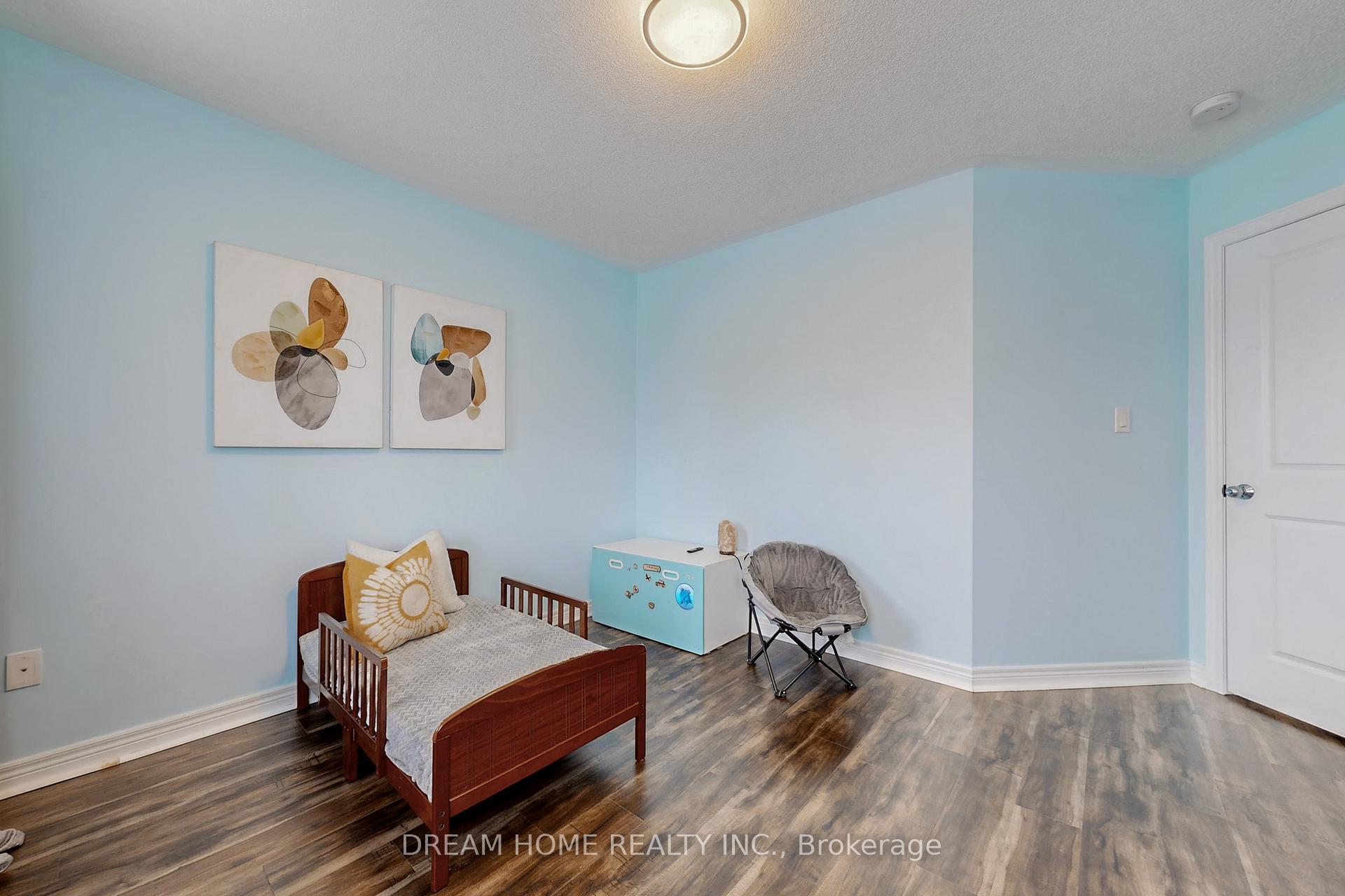 Photo 24 of 63 Murray Tabb Street, Clarington, Bowmanville — HOMEH
