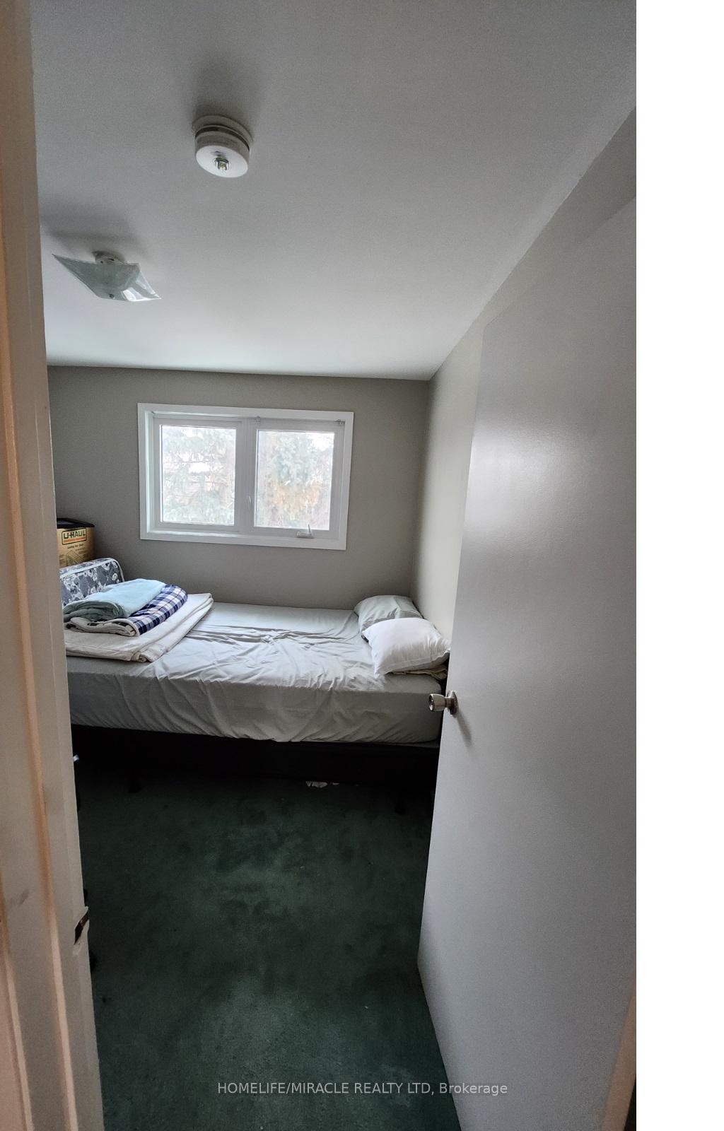 Photo 9 of Unit Main, 219 Mcmurchy Avenue, Brampton, Brampton South — HOMEH