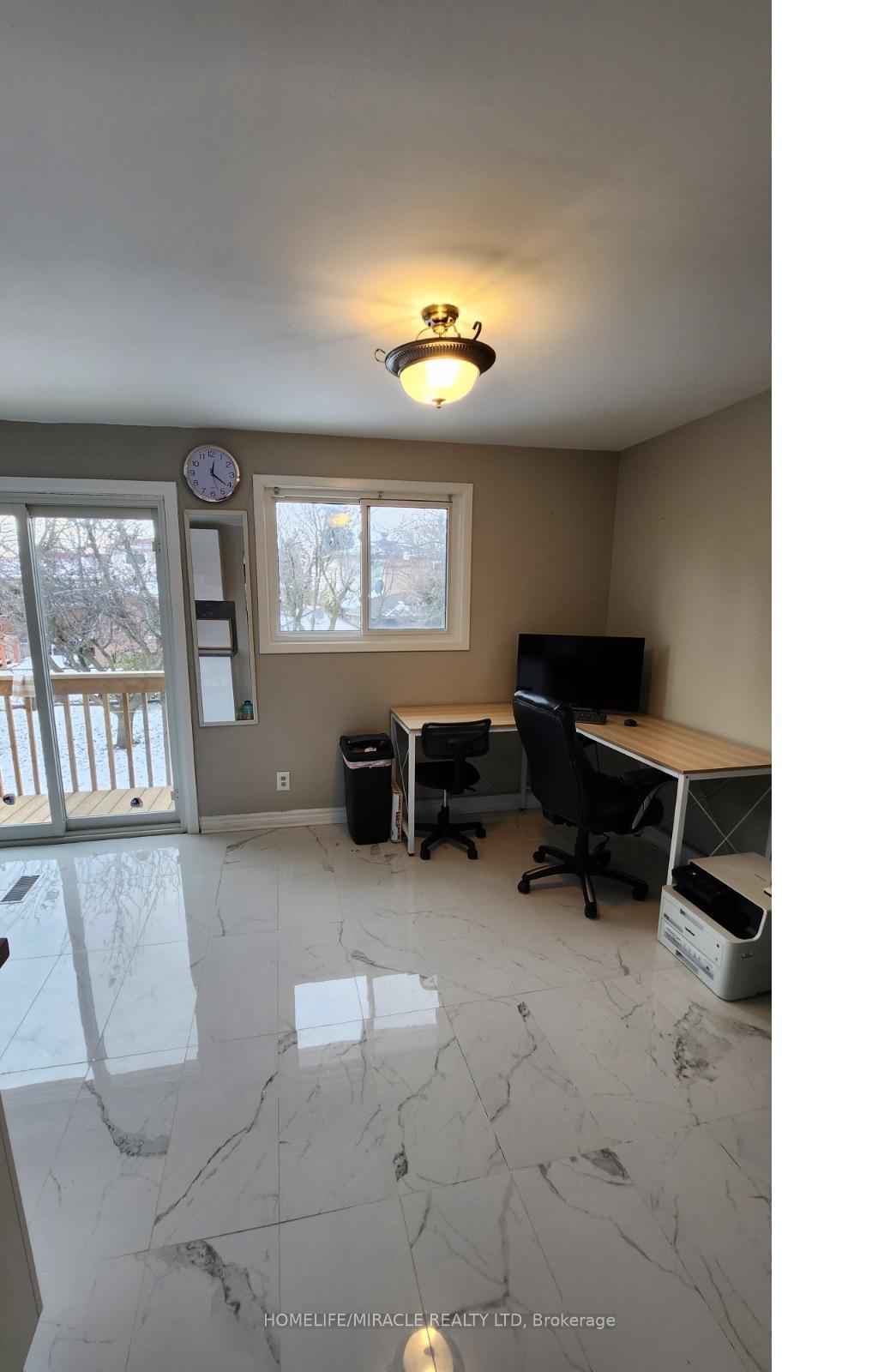 Photo 10 of Unit Main, 219 Mcmurchy Avenue, Brampton, Brampton South — HOMEH