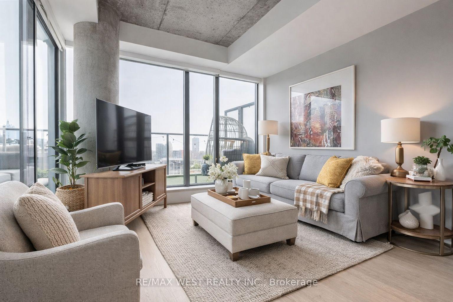 Photo 6 of Unit 1503, 95 Bathurst Street, Toronto, Waterfront Communities — HOMEH