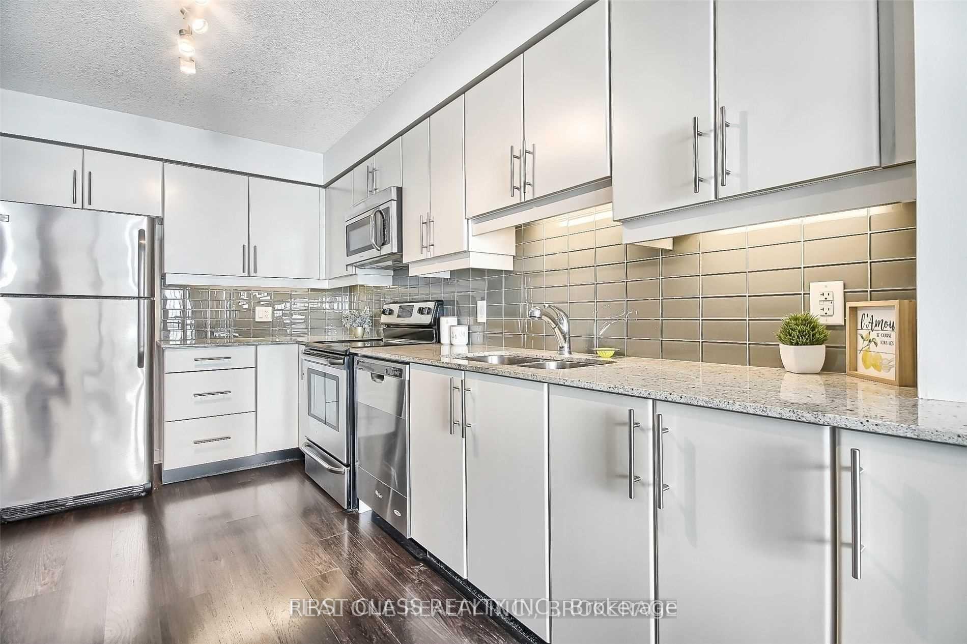 Photo 10 of Unit 1409, 33 Bay Street, Toronto, Waterfront Communities — HOMEH