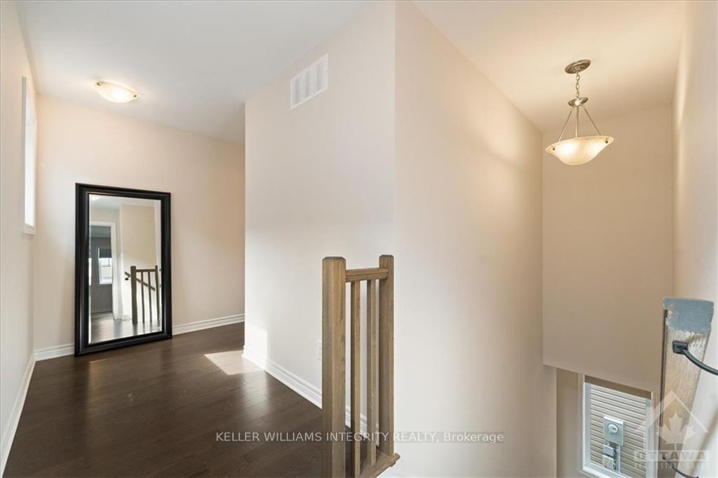 Photo 18 of 1060 Kijik Crescent, Ottawa, Blossom Park/Kemp Park/Findlay Creek — HOMEH