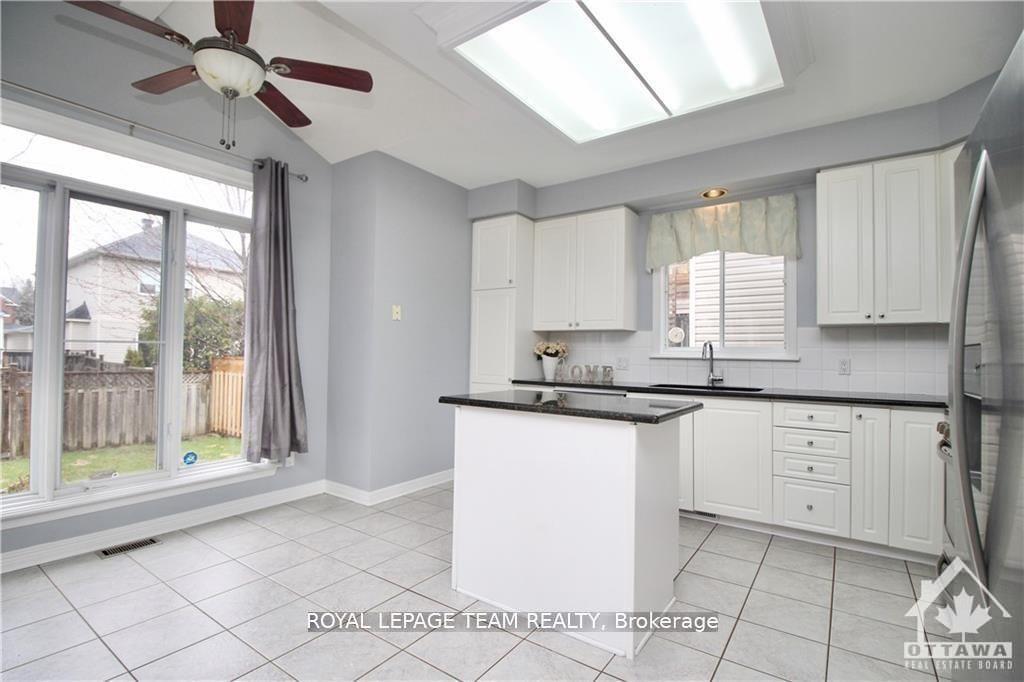 Photo 3 of 135 Stoneway Drive, Ottawa, Barrhaven East — HOMEH