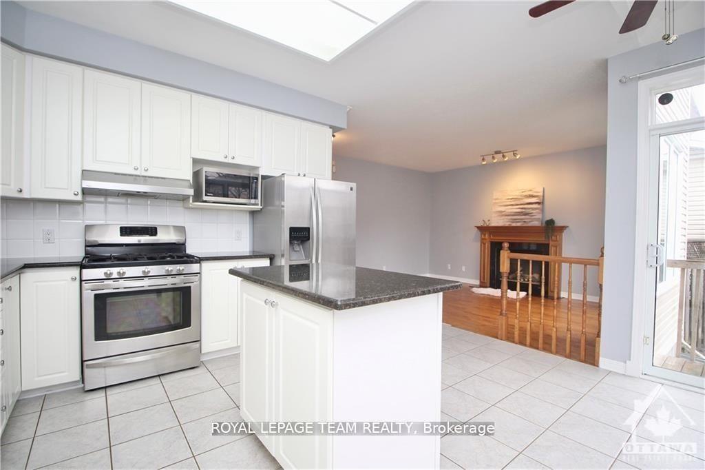 Photo 6 of 135 Stoneway Drive, Ottawa, Barrhaven East — HOMEH