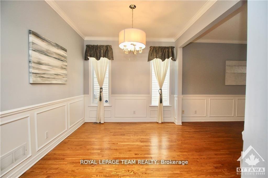 Photo 12 of 135 Stoneway Drive, Ottawa, Barrhaven East — HOMEH