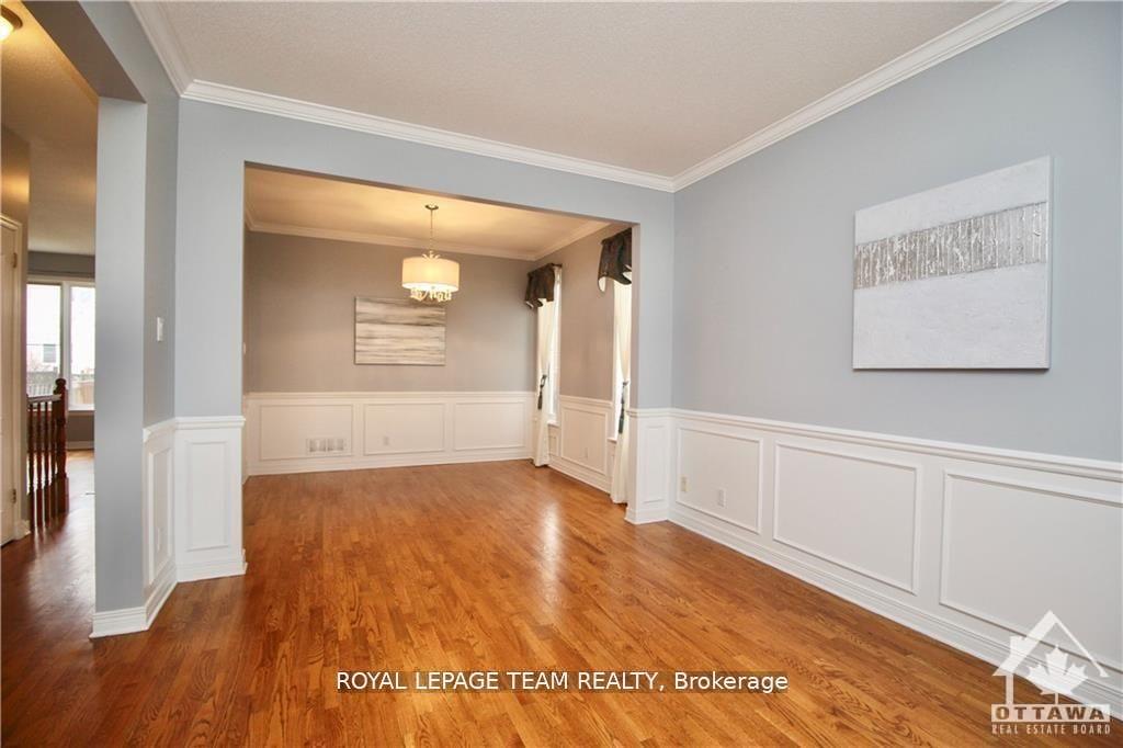 Photo 5 of 135 Stoneway Drive, Ottawa, Barrhaven East — HOMEH