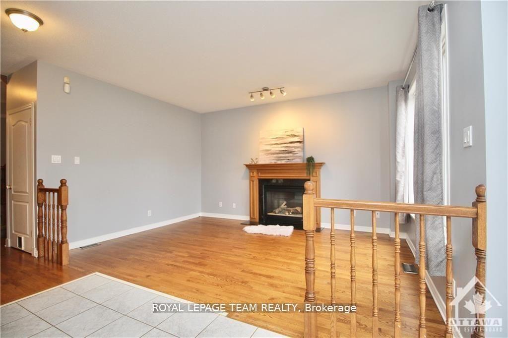 Photo 9 of 135 Stoneway Drive, Ottawa, Barrhaven East — HOMEH