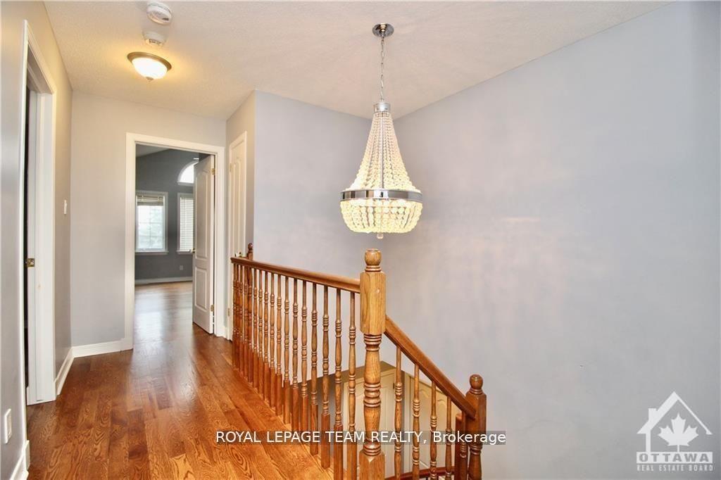 Photo 15 of 135 Stoneway Drive, Ottawa, Barrhaven East — HOMEH