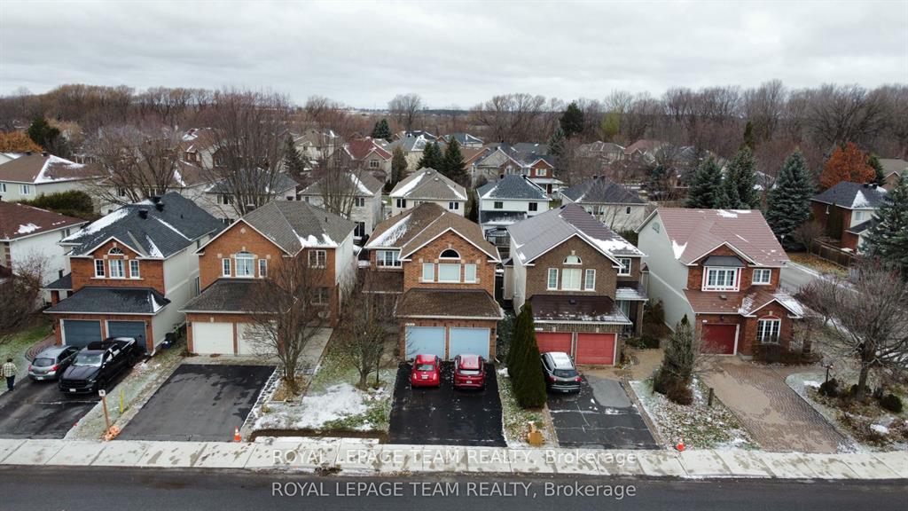 Photo 33 of 135 Stoneway Drive, Ottawa, Barrhaven East — HOMEH