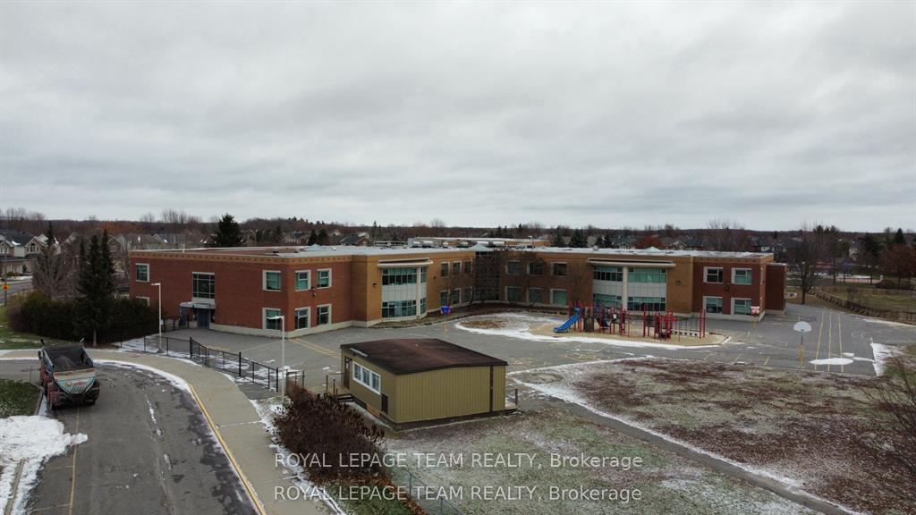 Photo 34 of 135 Stoneway Drive, Ottawa, Barrhaven East — HOMEH