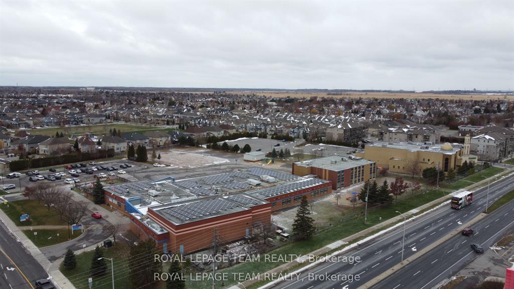 Photo 46 of 135 Stoneway Drive, Ottawa, Barrhaven East — HOMEH