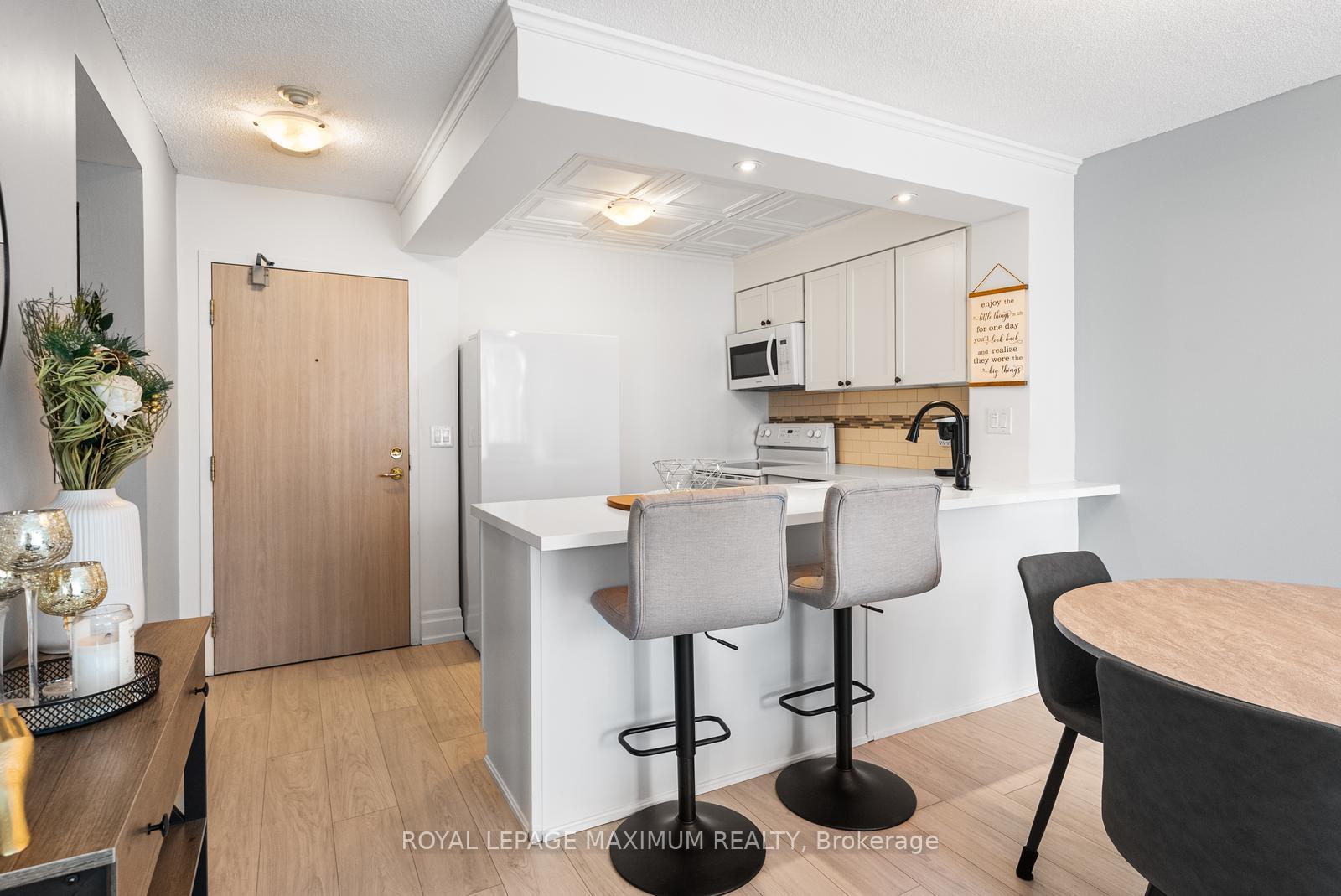 Photo 19 of Unit 601, 150 Dunlop Street E, Barrie, City Centre — HOMEH