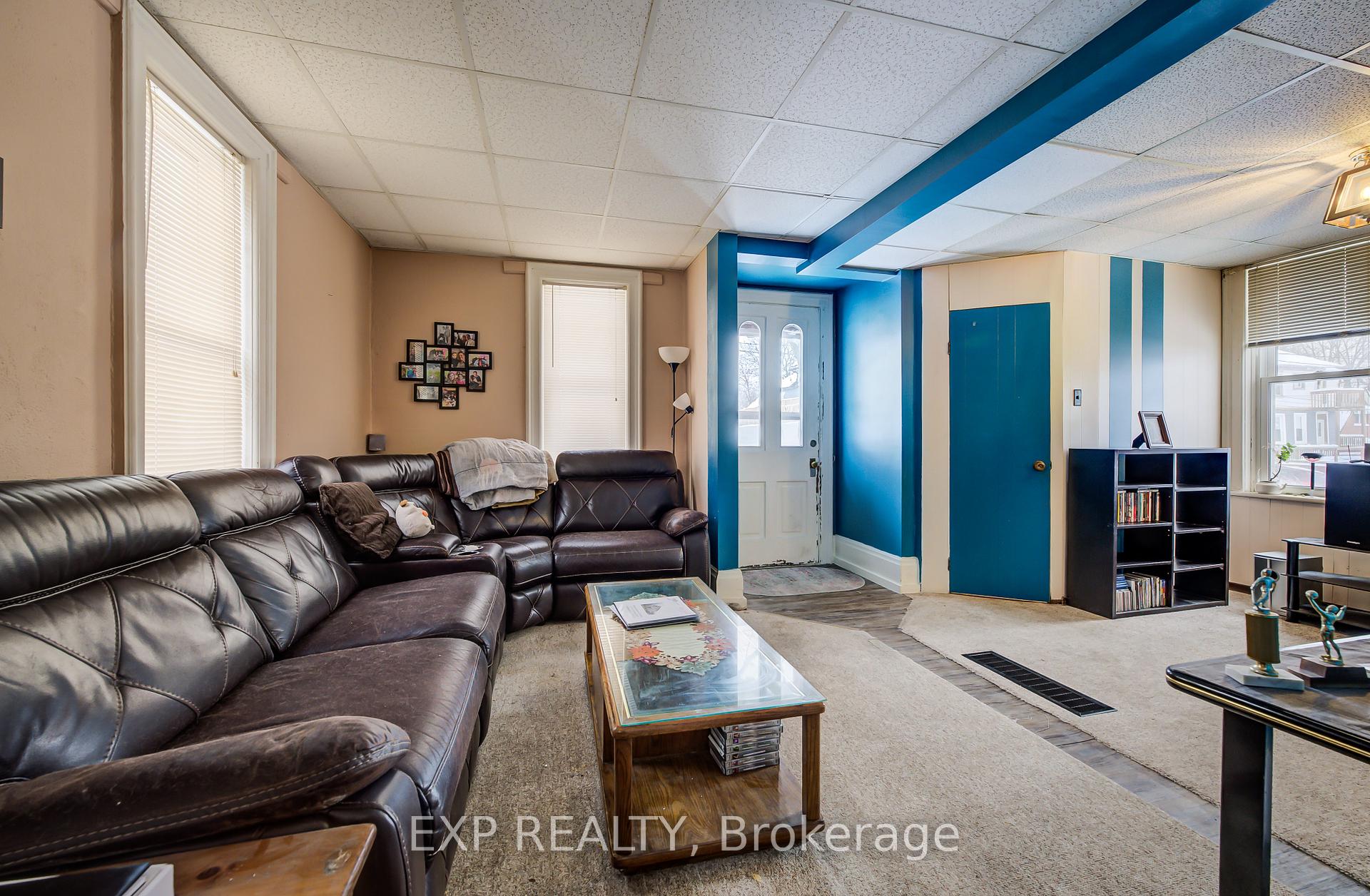 Photo 2 of 105 St George Street, Kitchener — HOMEH