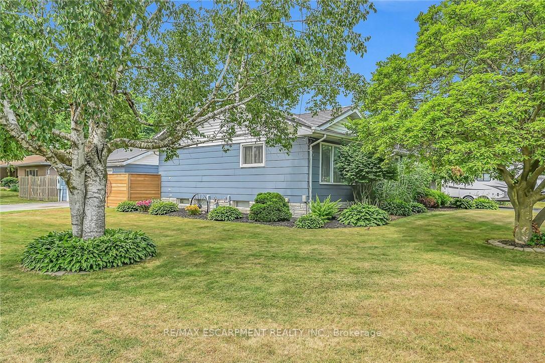 Photo 8 of 4 Clifford Street, Norfolk, Port Dover — HOMEH