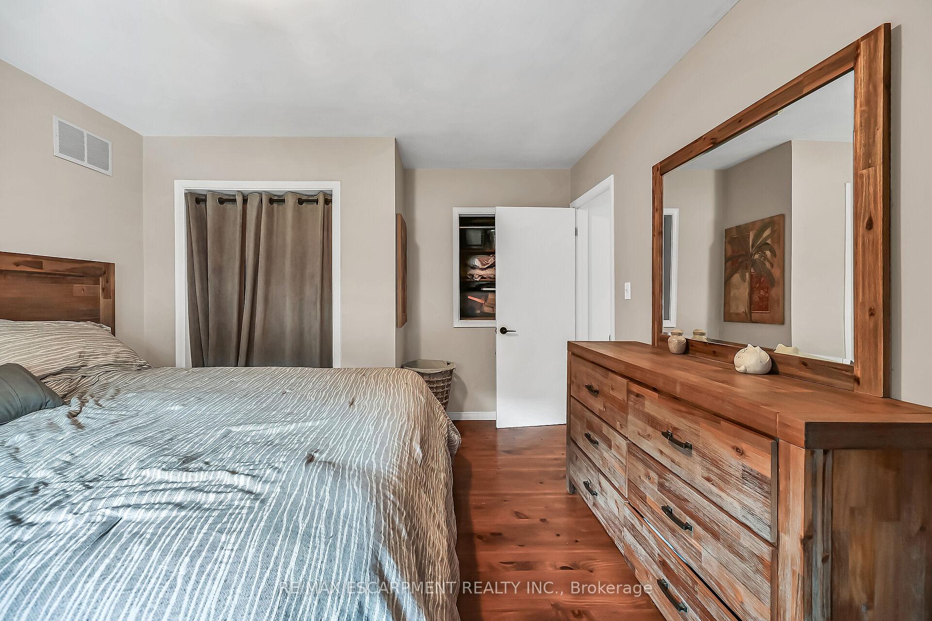 Photo 7 of 4 Clifford Street, Norfolk, Port Dover — HOMEH