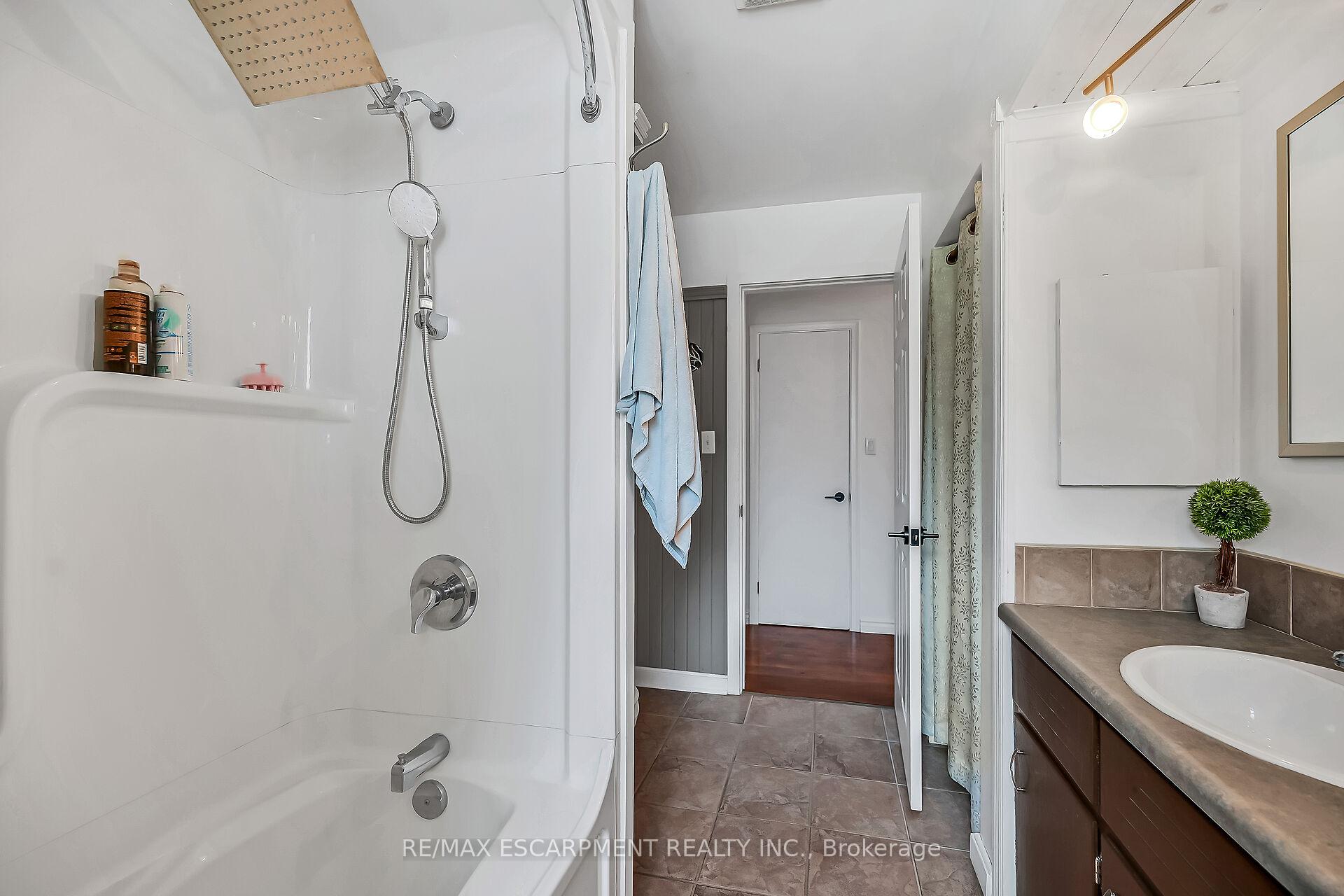 Photo 36 of 4 Clifford Street, Norfolk, Port Dover — HOMEH