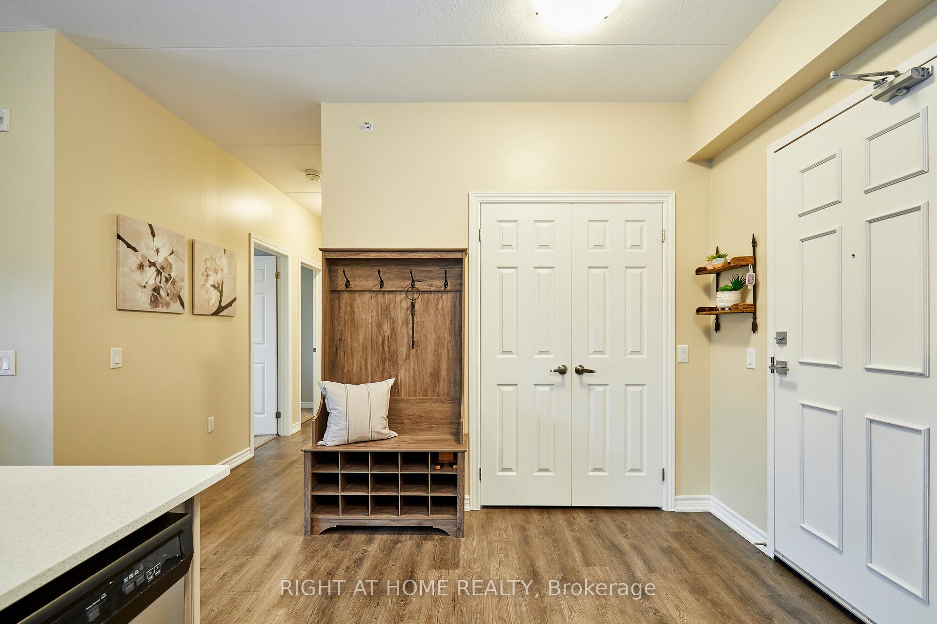 Photo 10 of Unit 201, 290 Liberty Street N, Clarington, Bowmanville — HOMEH