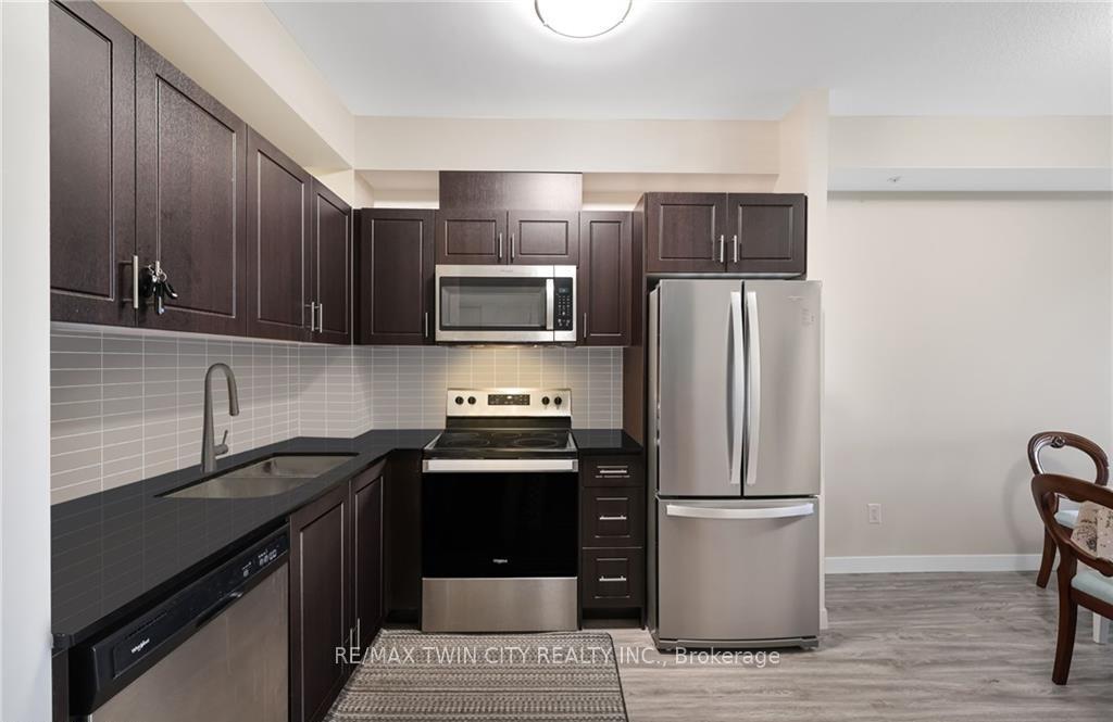 Photo 7 of Unit 807, 128 King Street, Waterloo, Downtown Waterloo — HOMEH