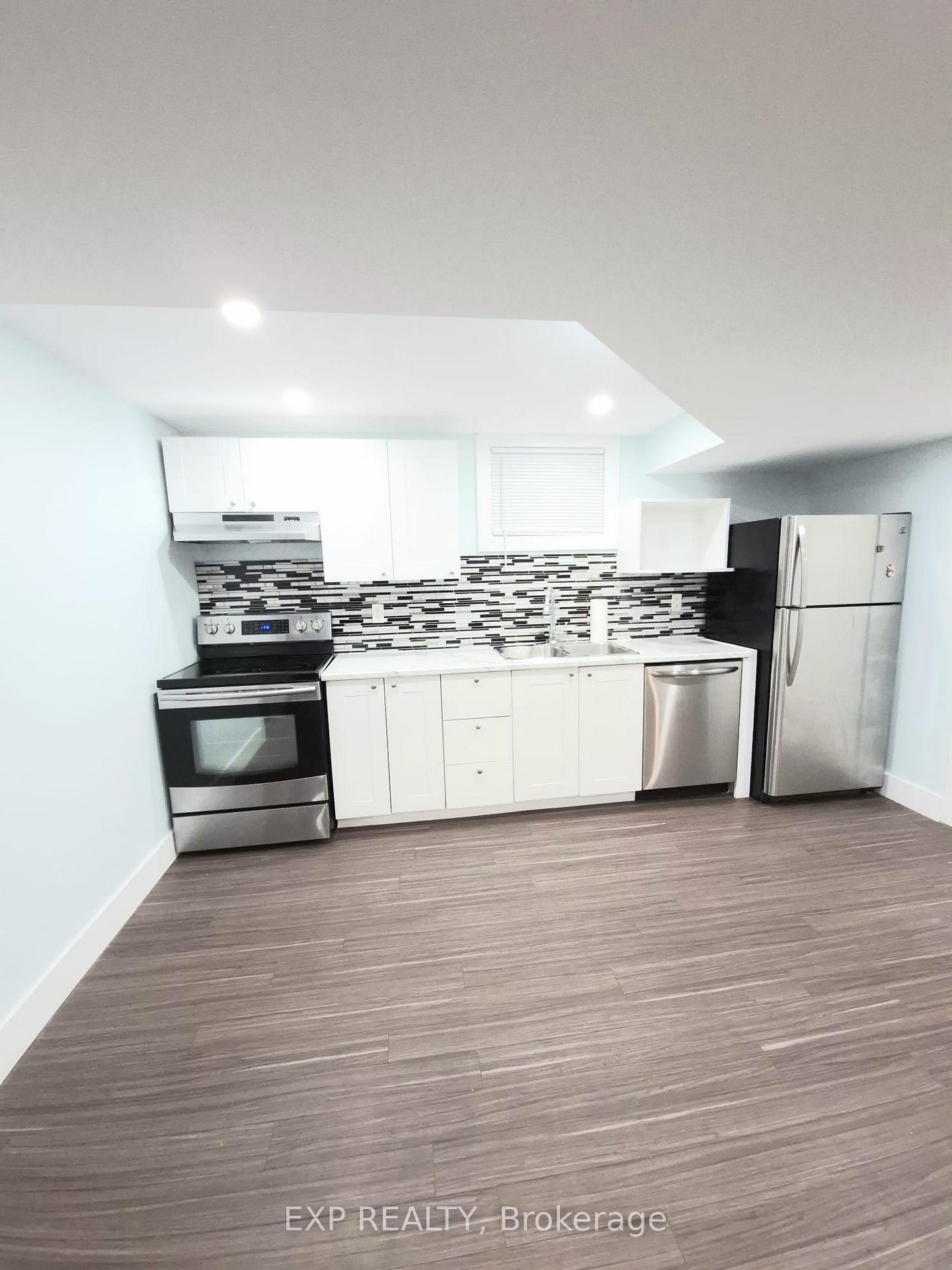 Photo 5 of 40 Stammers Drive, Ajax, Northwest Ajax — HOMEH