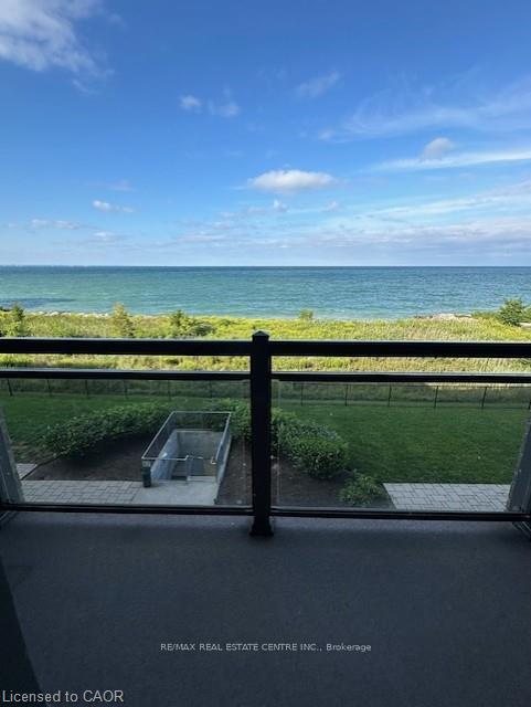 Front of Unit 303, 35 Southshore Crescent