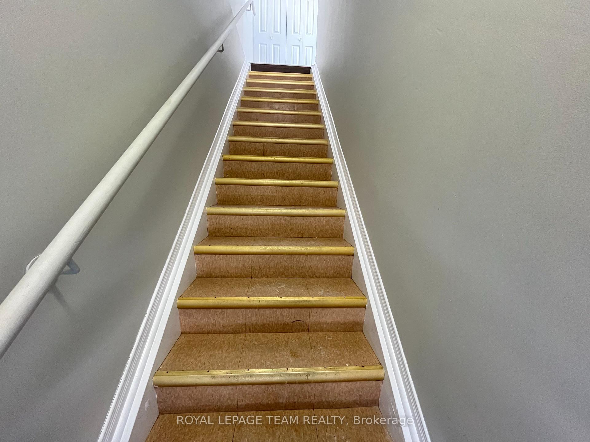 Photo 4 of Unit A, 201 Rochester Street, Ottawa, West Centre Town — HOMEH