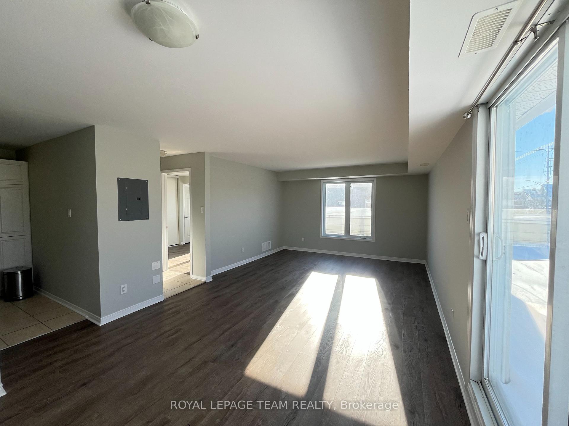 Photo 6 of Unit A, 201 Rochester Street, Ottawa, West Centre Town — HOMEH