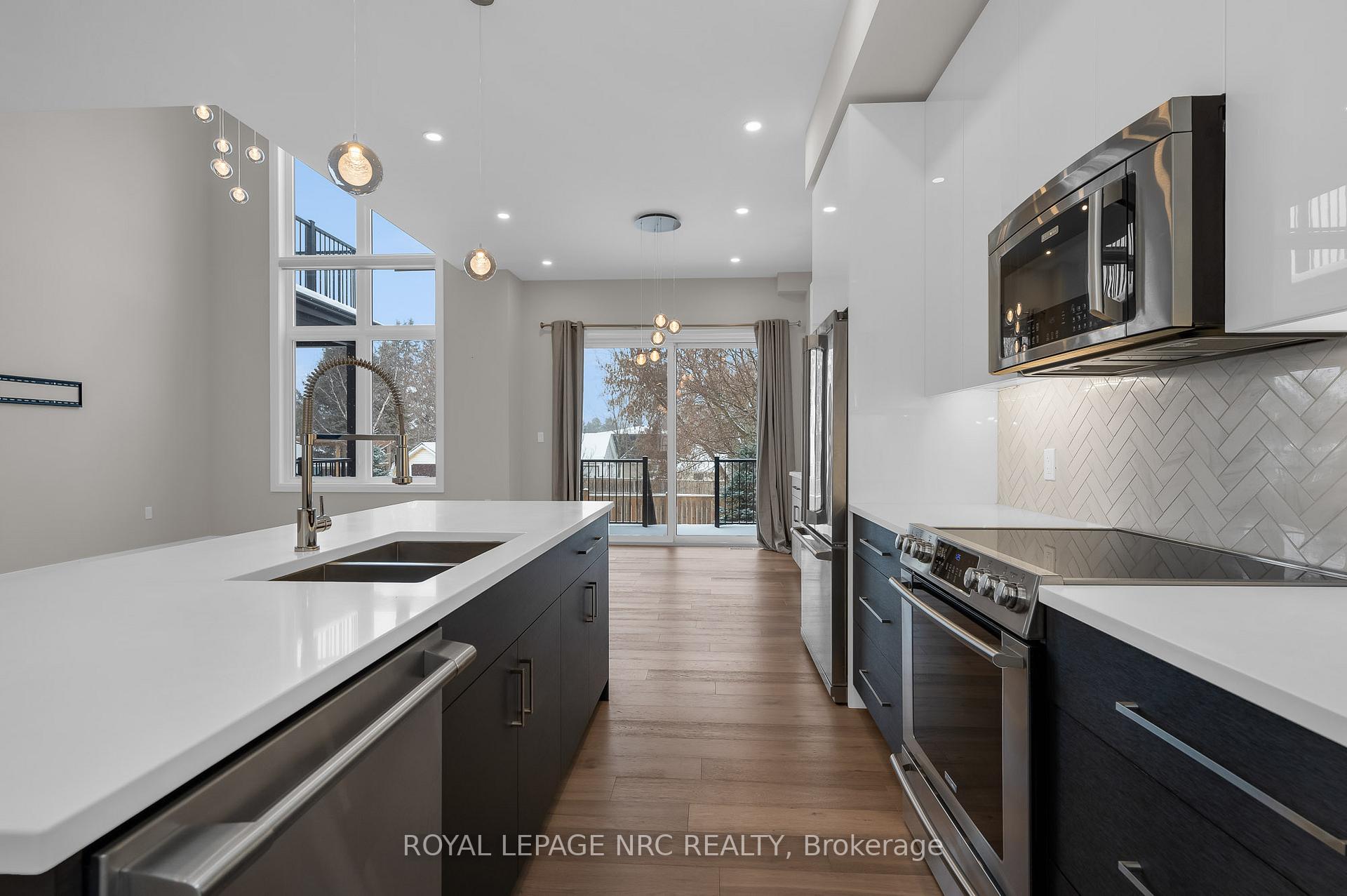 Photo 9 of Unit 13, 1465 Station Street, Pelham, Fonthill — HOMEH