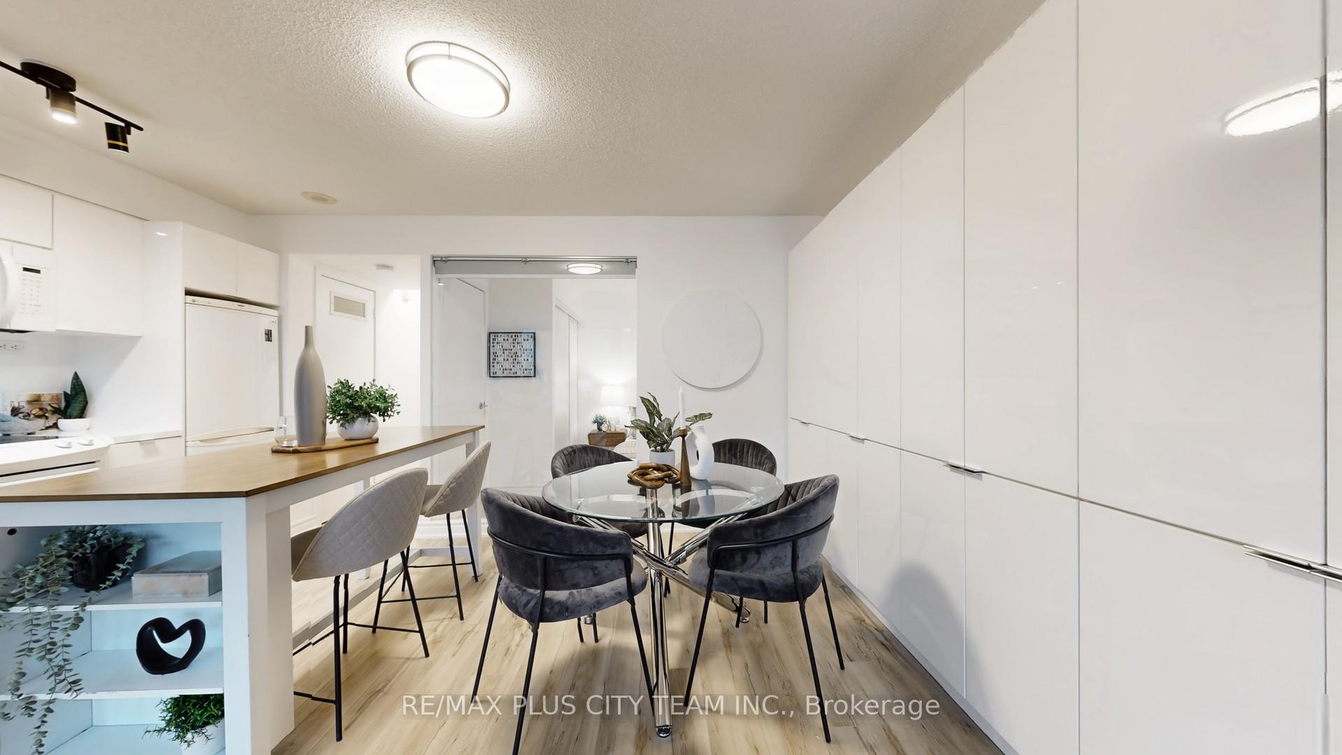 Photo 10 of Unit 830, 10 Capreol Court, Toronto, Waterfront Communities — HOMEH