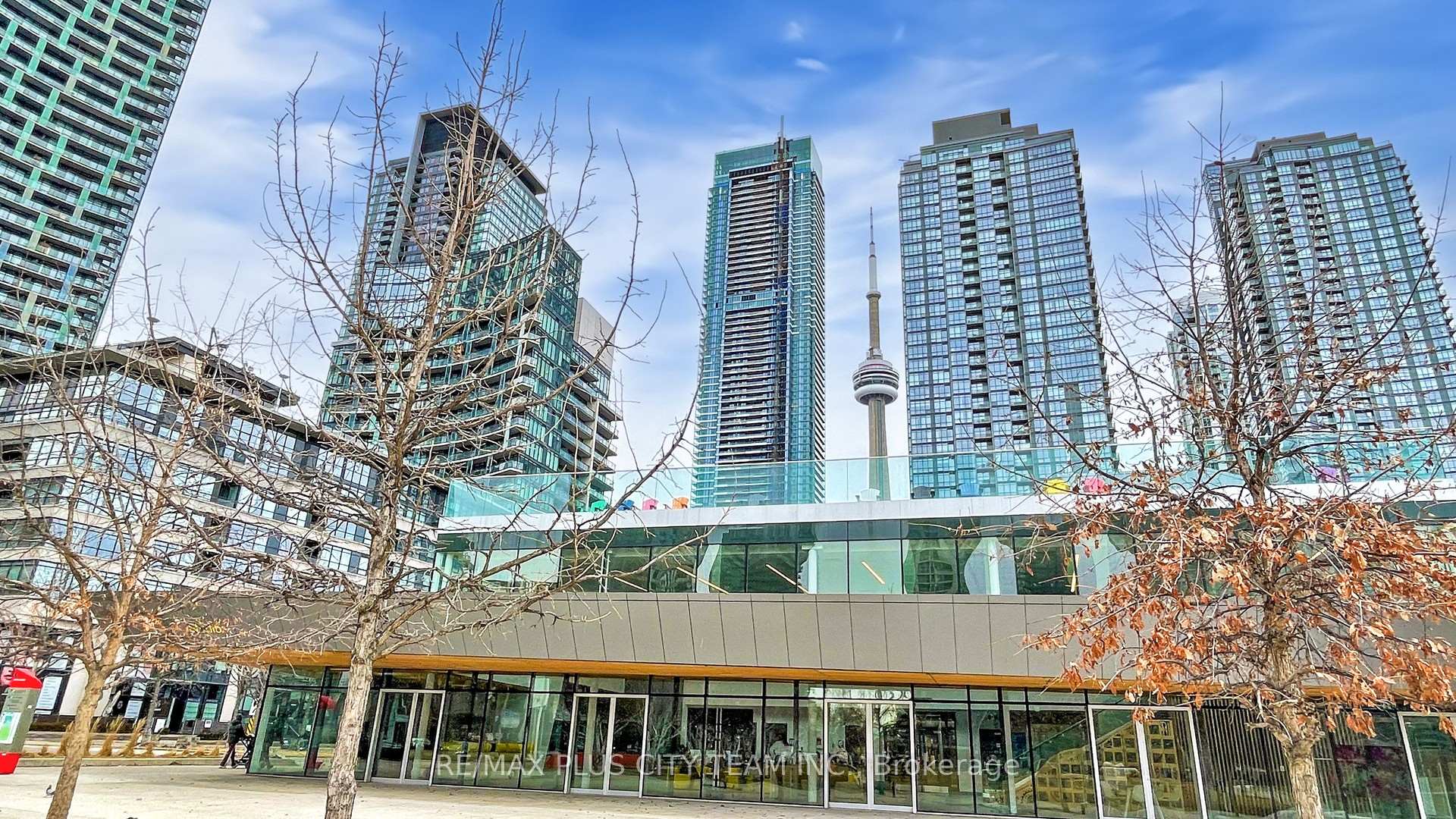 Photo 38 of Unit 830, 10 Capreol Court, Toronto, Waterfront Communities — HOMEH