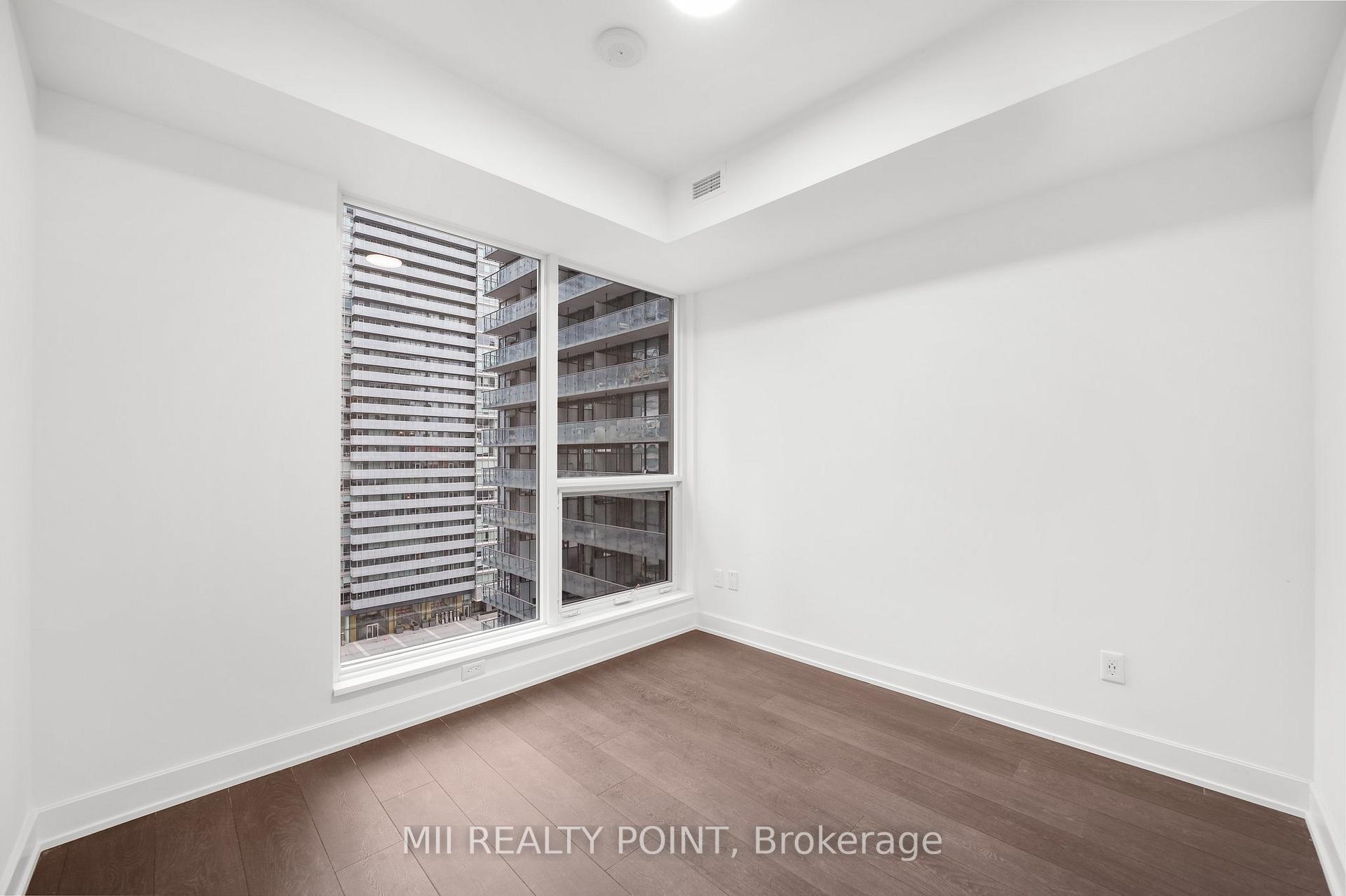 Photo 9 of Unit 1705, 15 Mercer Street, Toronto, Waterfront Communities — HOMEH