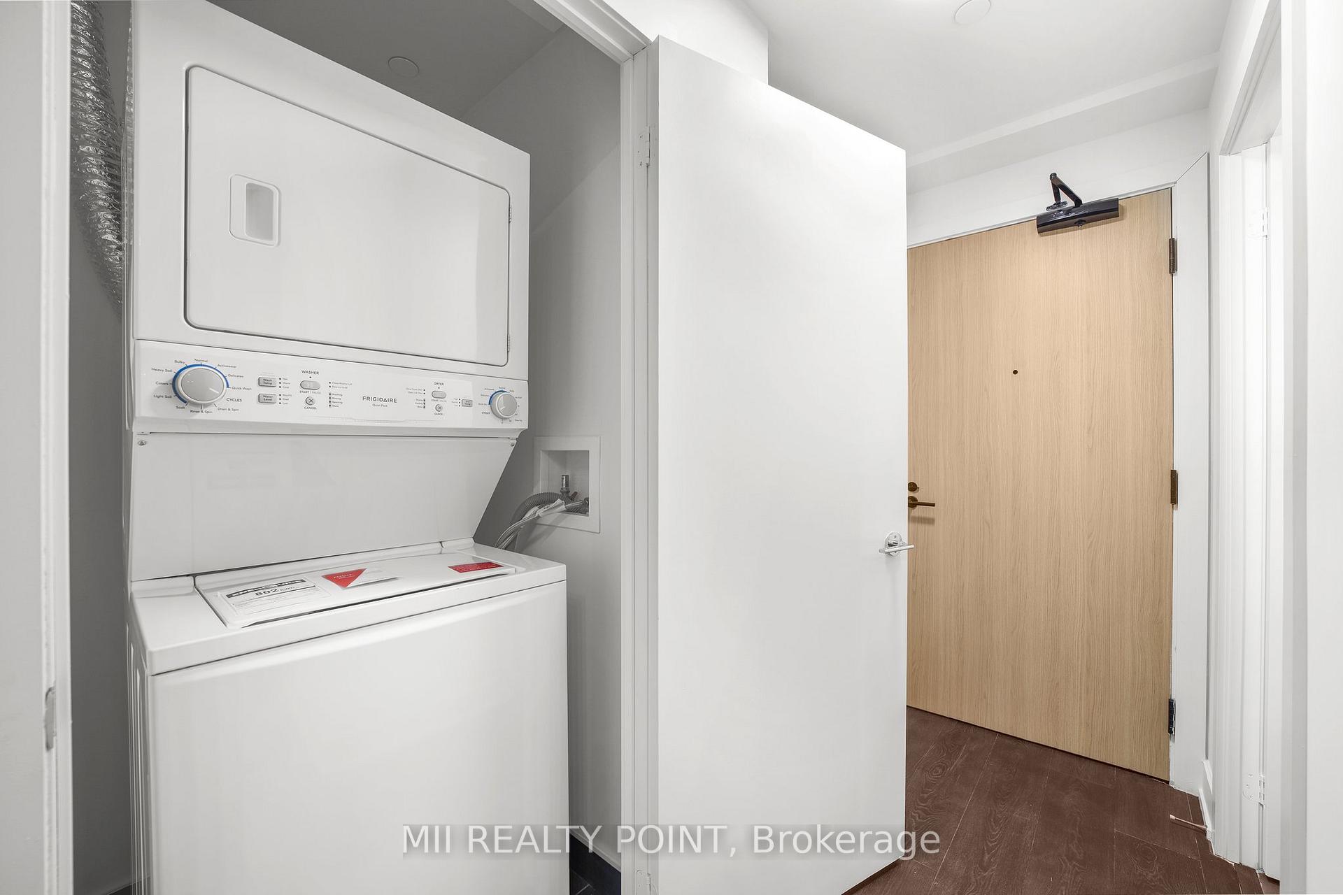 Photo 11 of Unit 1705, 15 Mercer Street, Toronto, Waterfront Communities — HOMEH