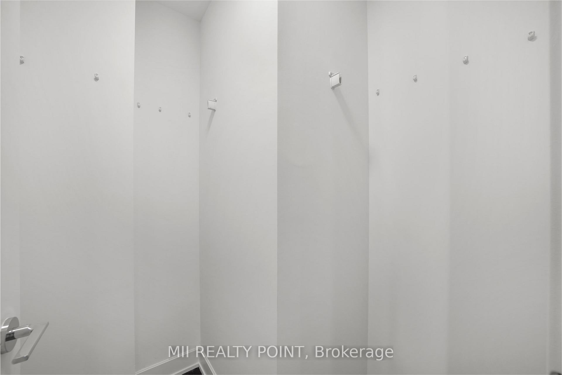 Photo 6 of Unit 1705, 15 Mercer Street, Toronto, Waterfront Communities — HOMEH