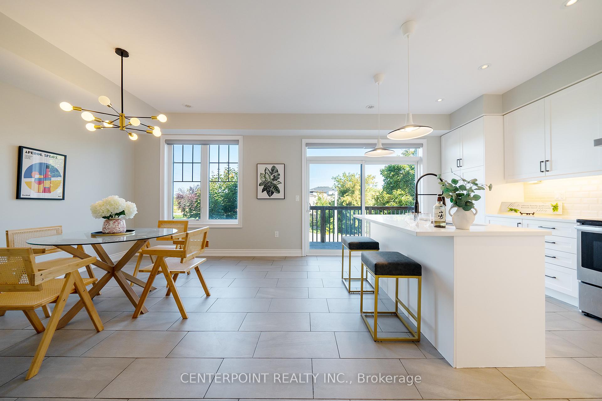 Photo 10 of 61 Isabella Peach Drive, Markham, Victoria Square — HOMEH