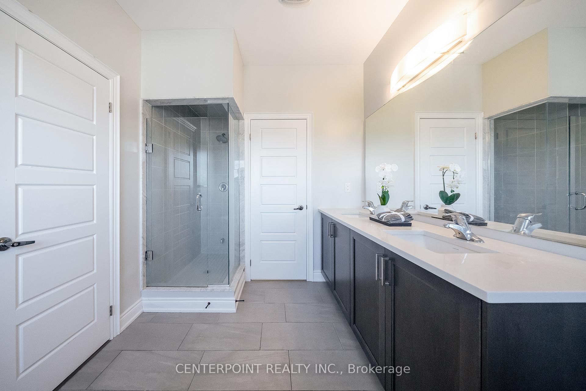 Photo 25 of 61 Isabella Peach Drive, Markham, Victoria Square — HOMEH