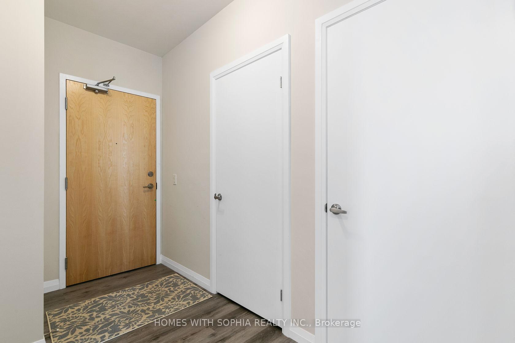 Photo 4 of Unit 2109, 104 Garment Street, Kitchener, City Commercial Core — HOMEH