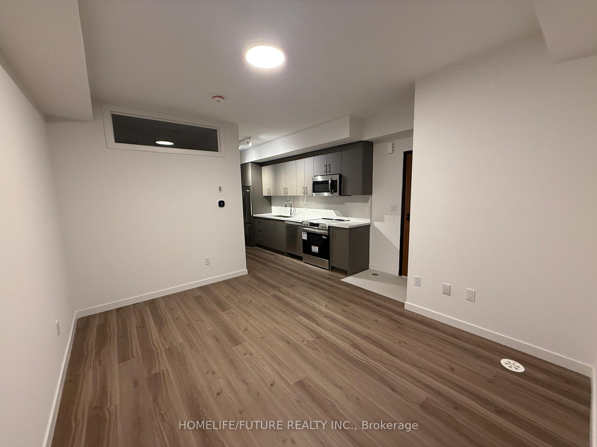 Photo 3 of Unit 20, 117 Marydale Avenue, Markham, Middlefield — HOMEH