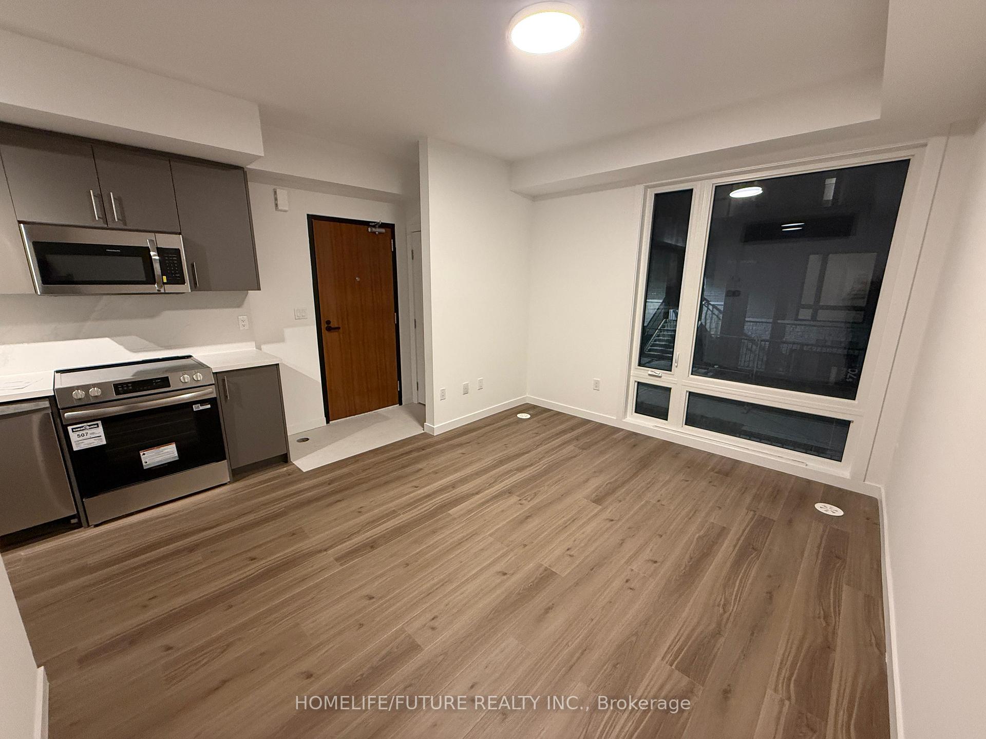 Photo 4 of Unit 20, 117 Marydale Avenue, Markham, Middlefield — HOMEH