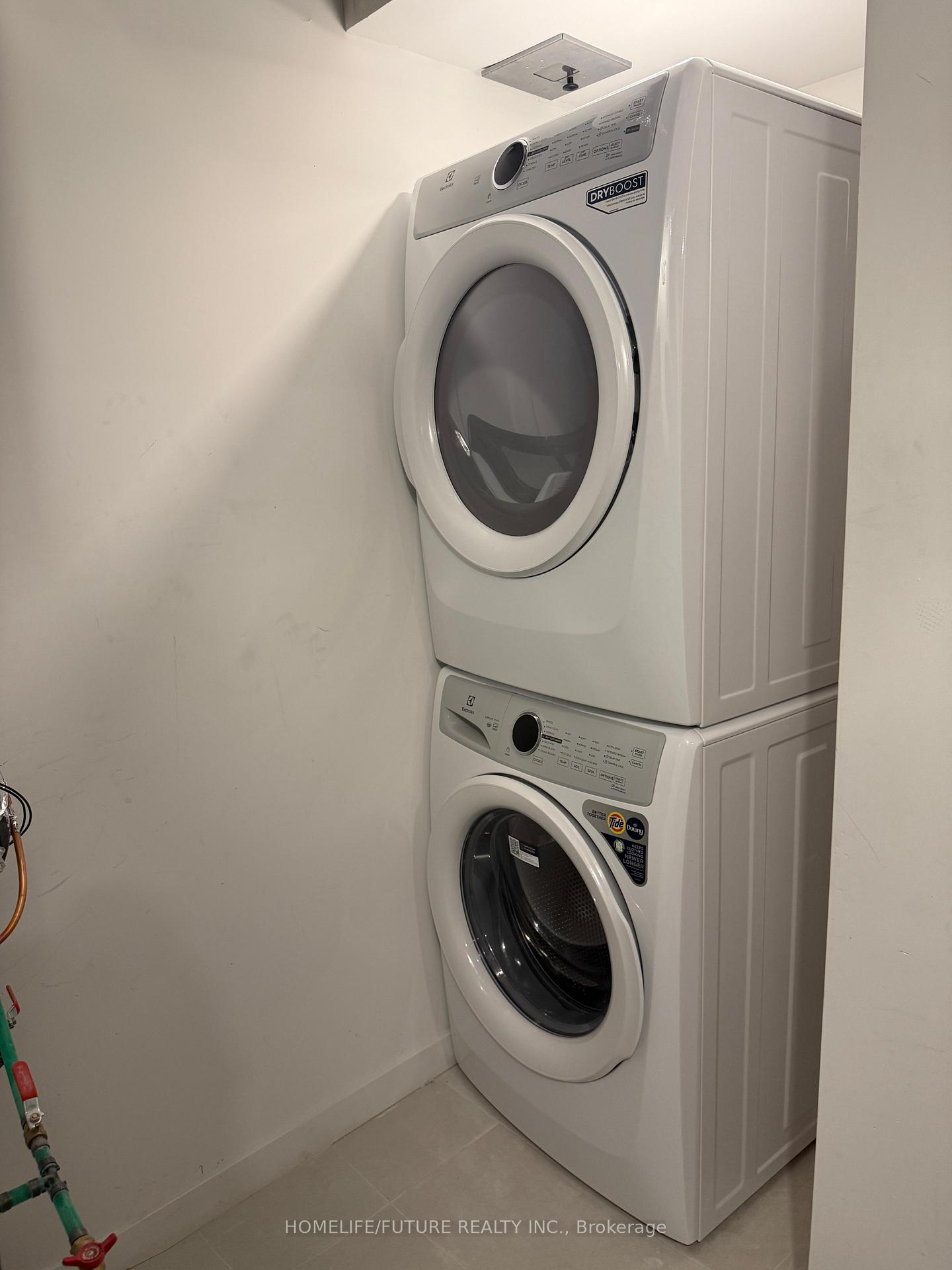 Photo 12 of Unit 20, 117 Marydale Avenue, Markham, Middlefield — HOMEH