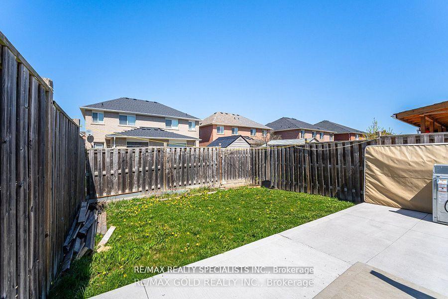 Photo 17 of 59 Eastway (Upper) Street E, Brampton, Gore Industrial North — HOMEH