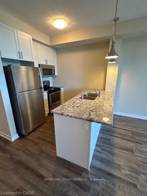 Photo 6 of Unit 303, 35 Southshore Crescent, Hamilton, Lakeshore — HOMEH