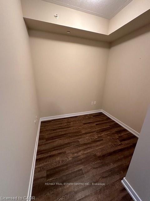 Photo 8 of Unit 303, 35 Southshore Crescent, Hamilton, Lakeshore — HOMEH