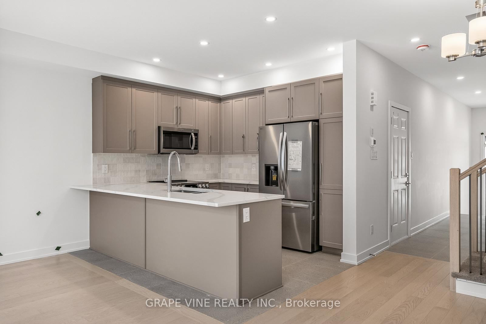 Photo 4 of 503 Corretto Street, Ottawa, Barrhaven - Heritage Park — HOMEH