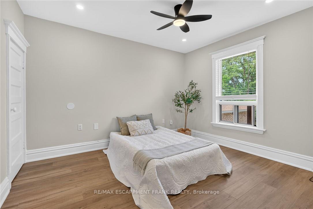 Photo 20 of 84 Ray Street S, Hamilton, Kirkendall — HOMEH