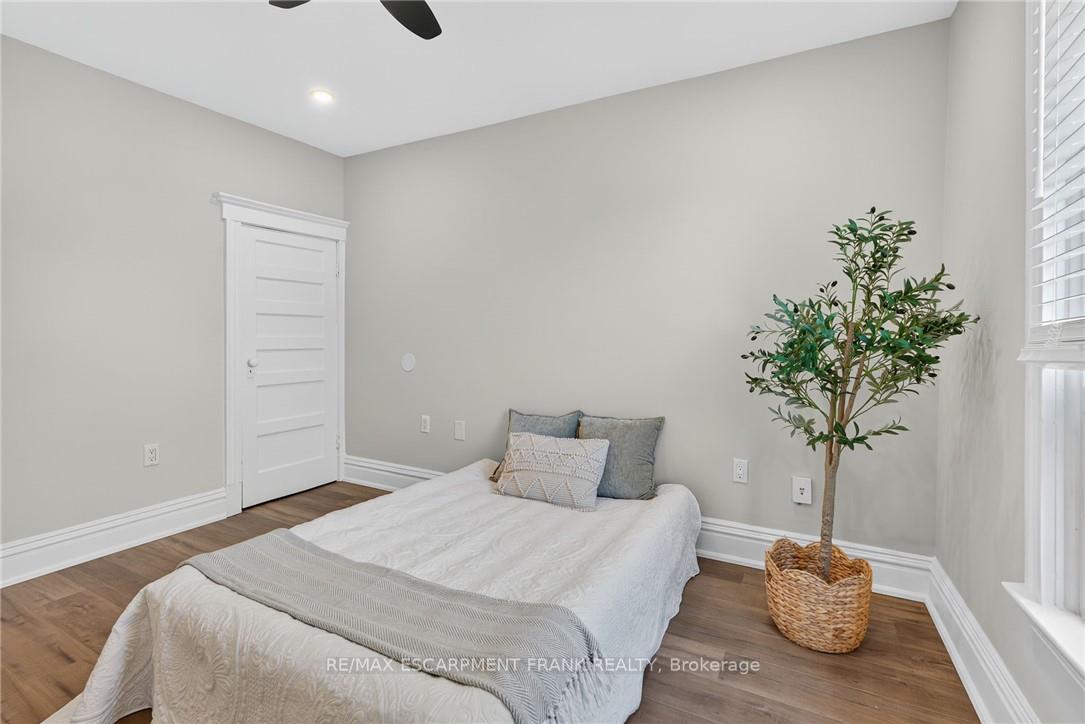 Photo 32 of 84 Ray Street S, Hamilton, Kirkendall — HOMEH