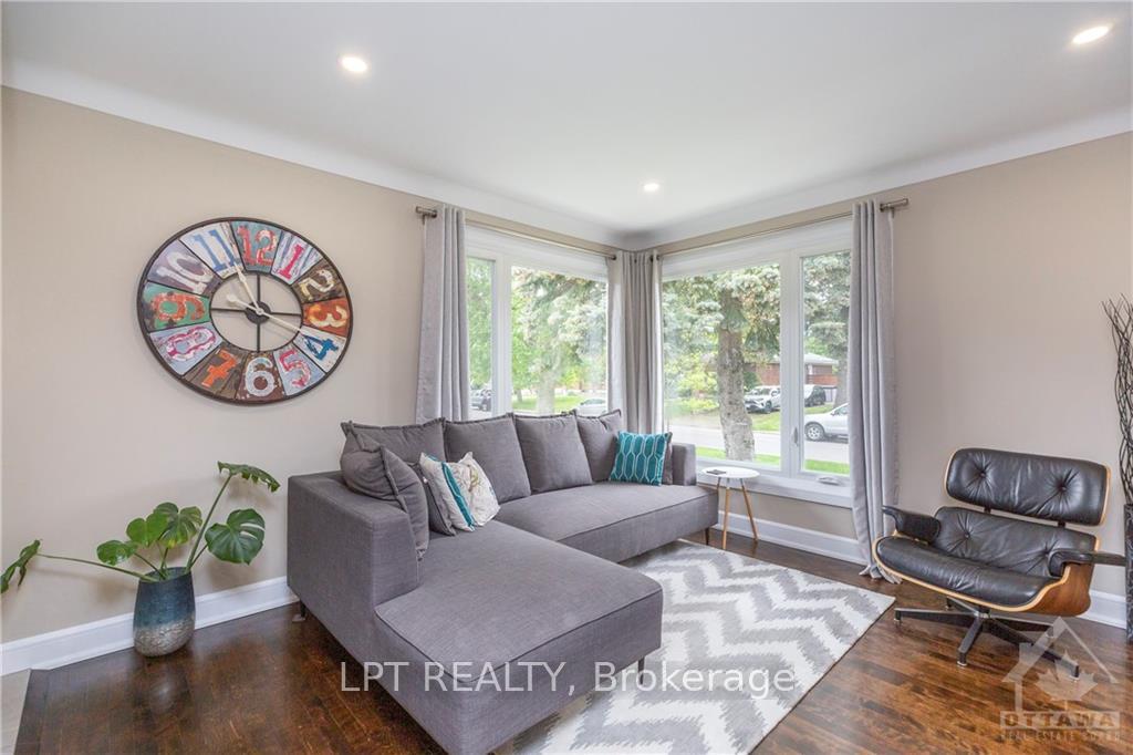 Photo 2 of 716 Chapman Boulevard, Ottawa, Elmvale Acres — HOMEH