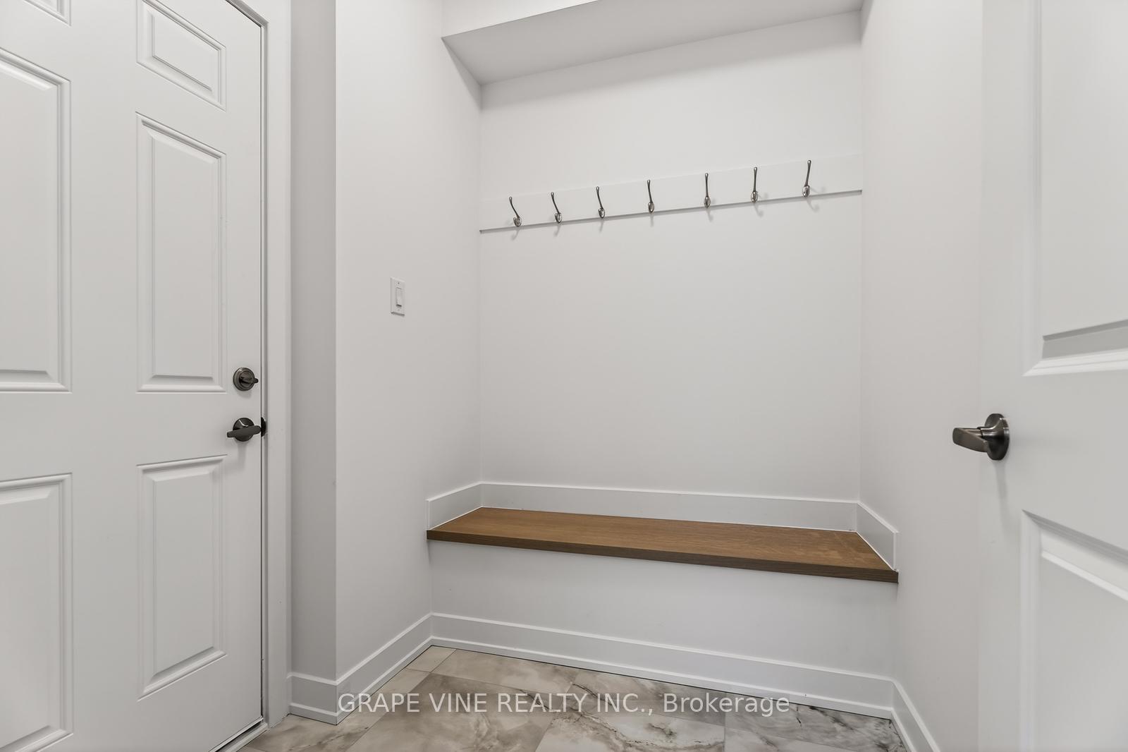 Photo 8 of 445 Haresfield Court, Ottawa, Riverside South/Gloucester Glen — HOMEH